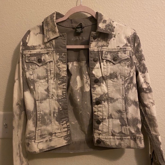Jean Jacket - Picture 2 of 2